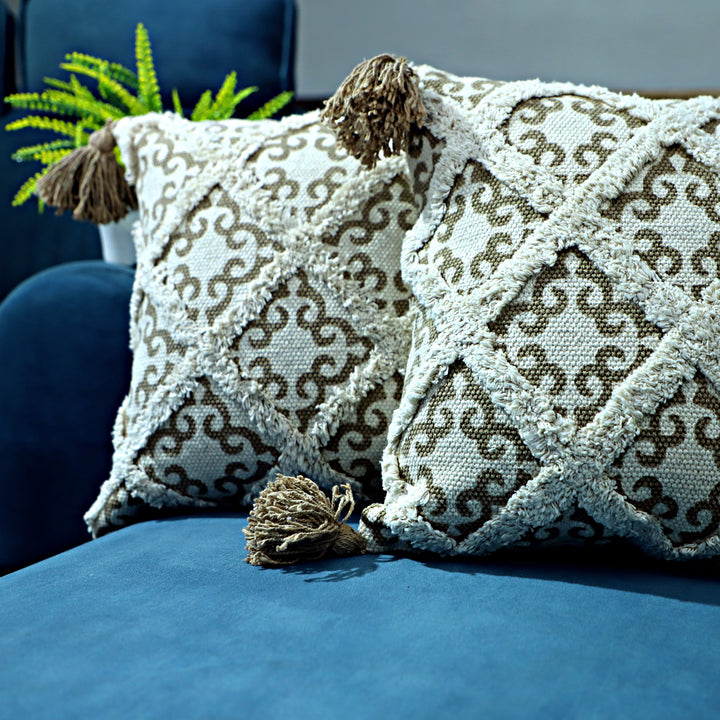 Rustic Lattice Tassel Cushion - Neutral Handcrafted Design